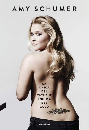 La Chica Del Tatuaie Encima Del Culo