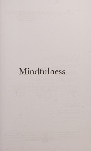 Mindfulness (Sirio) (Portada puede variar): Cómo hacer menos y ser más conscientes puede ayudarnos a vivir mejor en este mundo estresado [Paperback] Jonty Heaversedge and Ed Halliwell